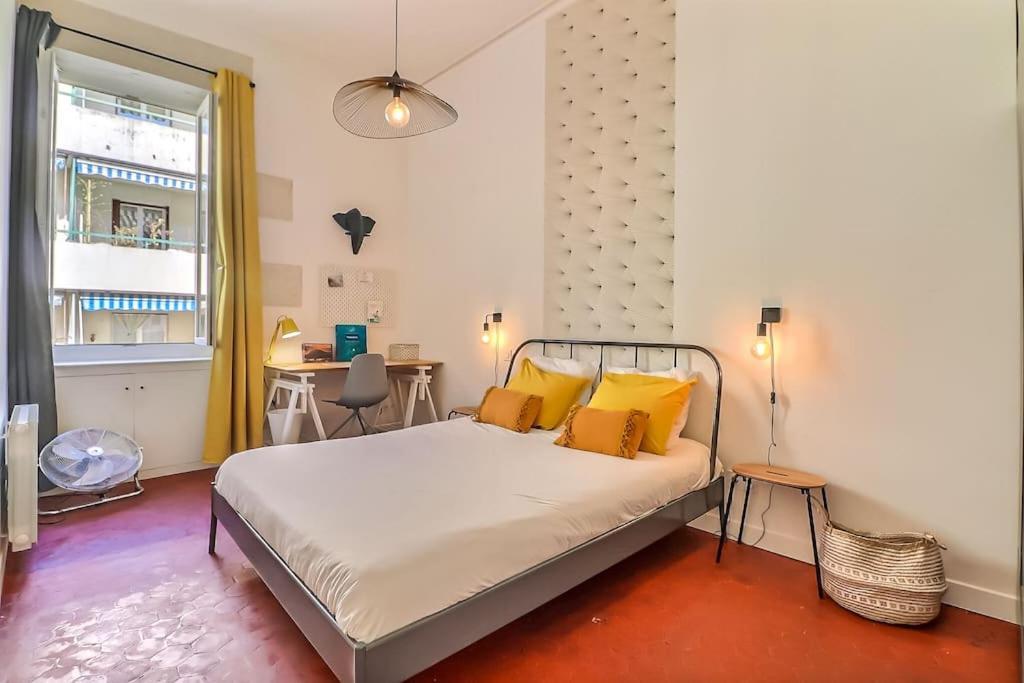 Le Yellow - Central - Climatise Nîmes Kültér fotó